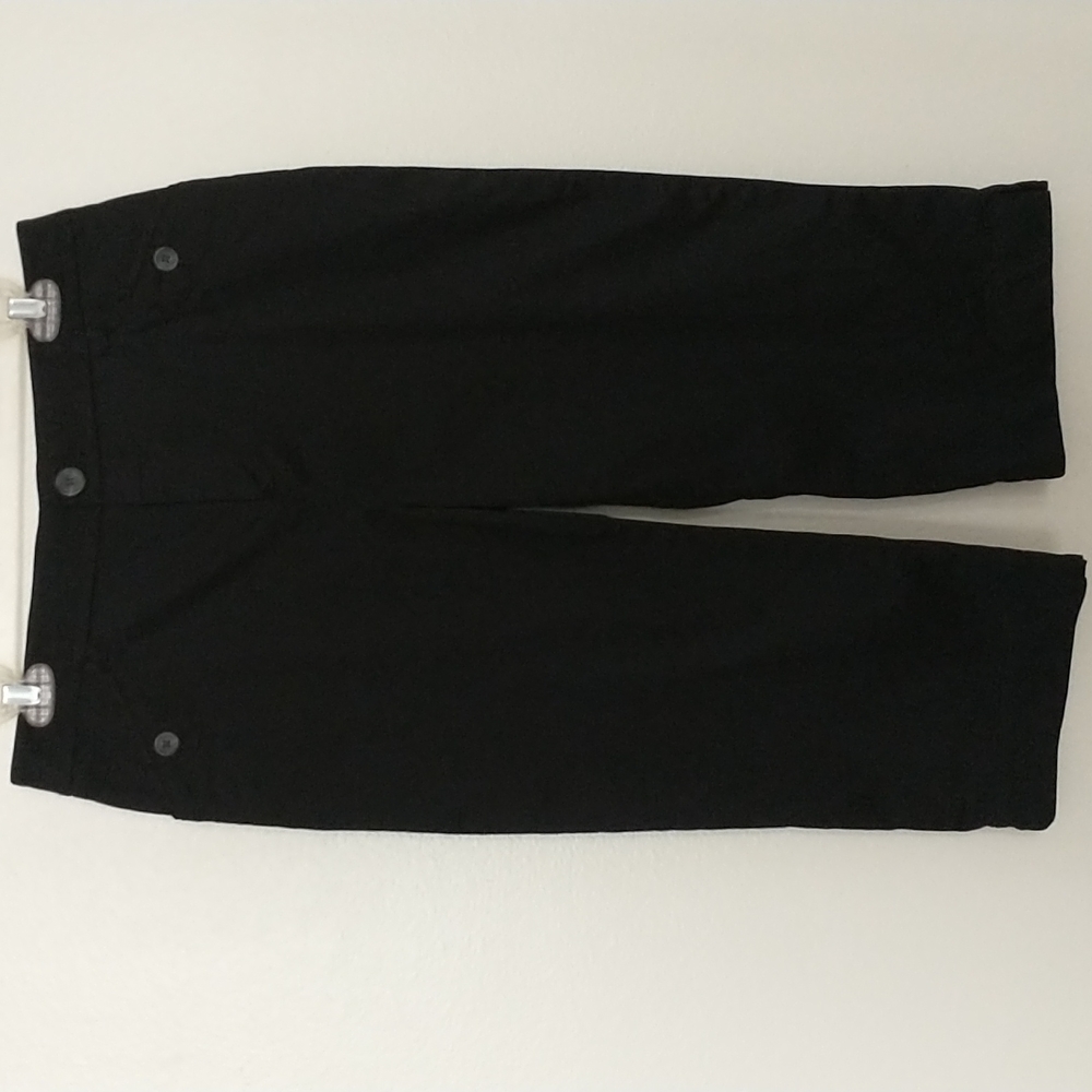 (P9) Croft & Barrow Black Chino Capris Sz 8